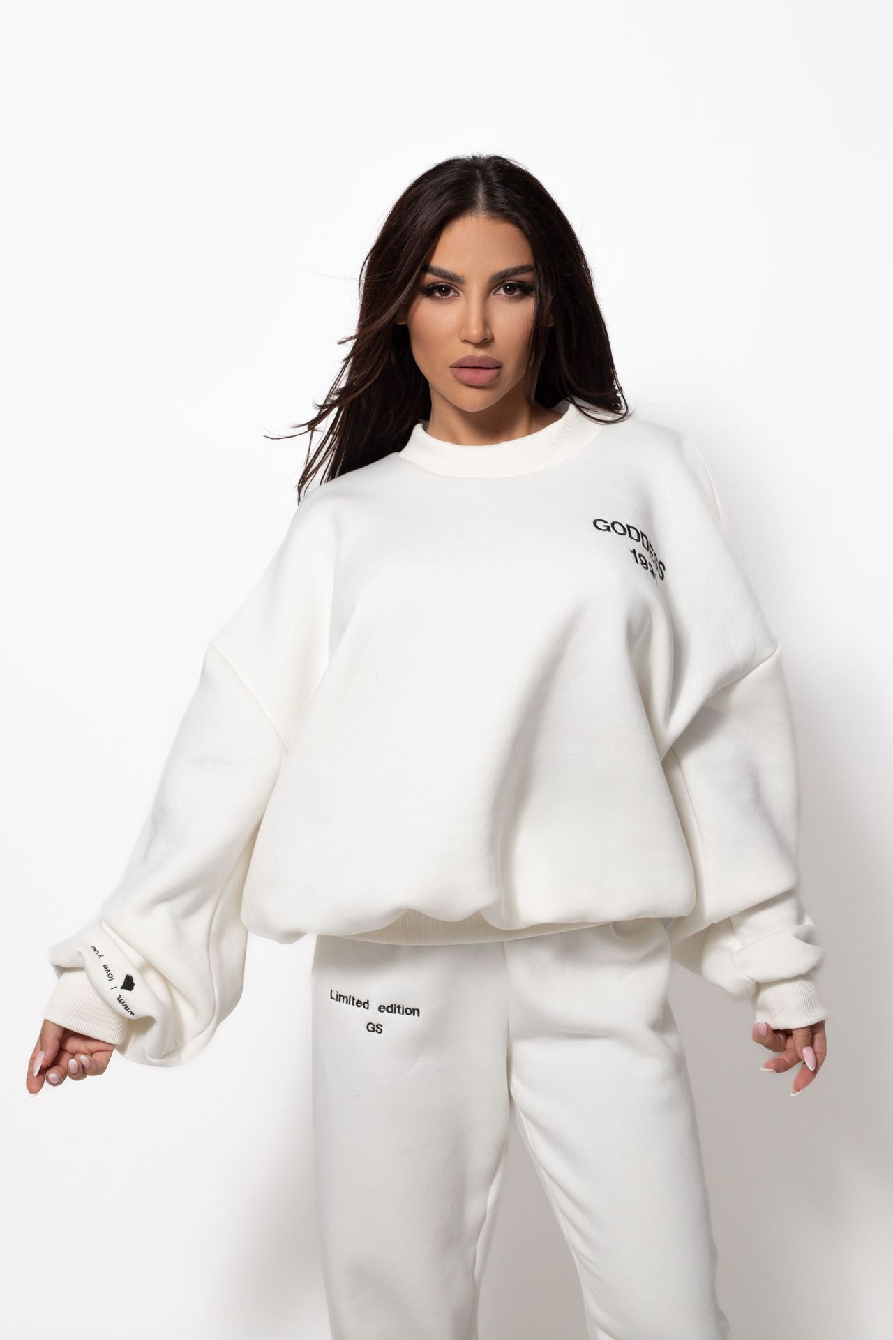 Суитшърт Wifey Ecru