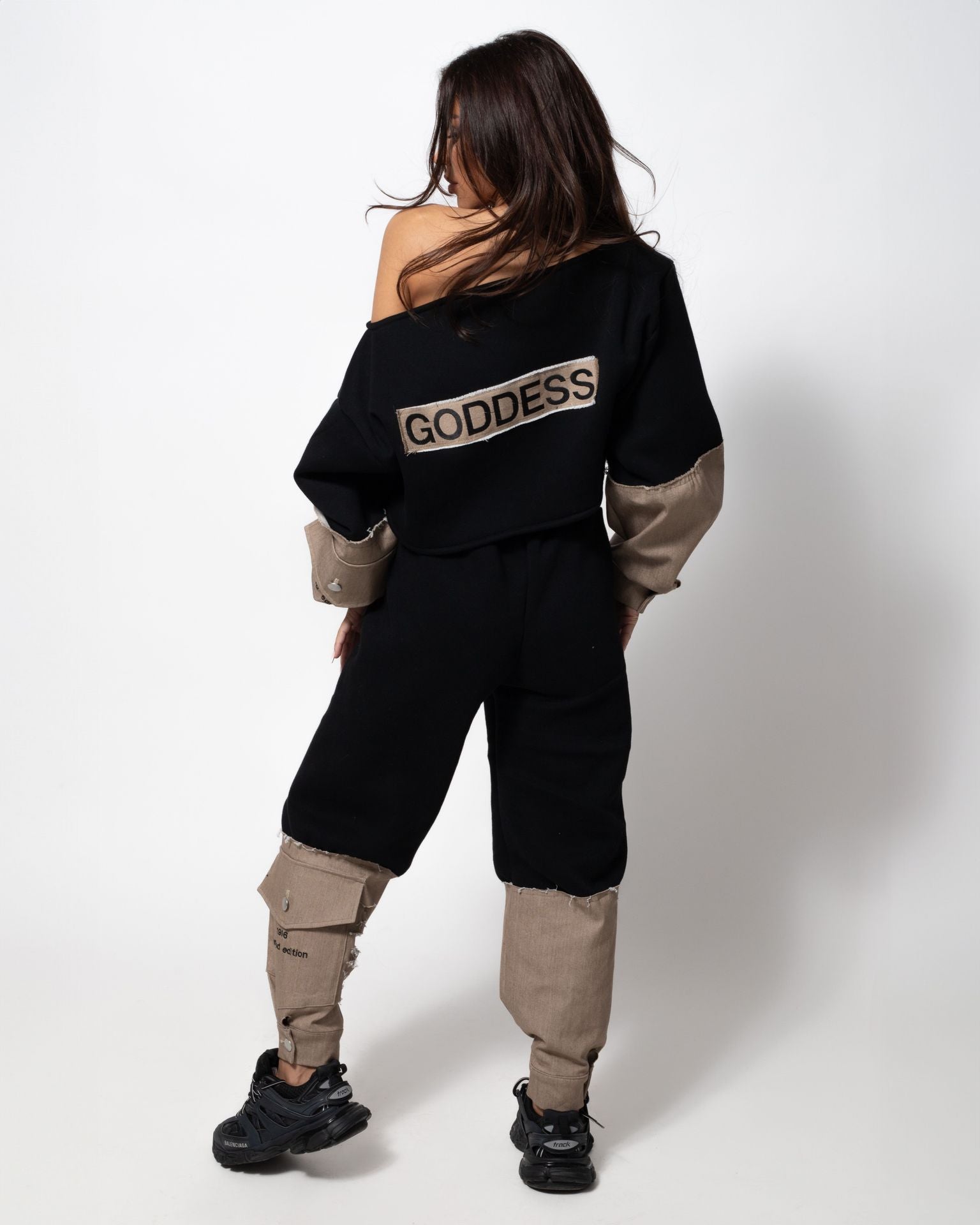 Суитшърт Goddess